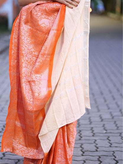 Madurai Sungudi Cotton Saree – Ivory with Orange Double Side Silver Zari Border | OV21