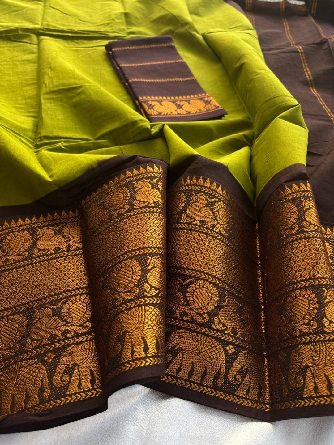 Madurai Sungudi Cotton Saree – Parrot Green & Coffee Brown | Double Side Big Gold Zari Border | OV25