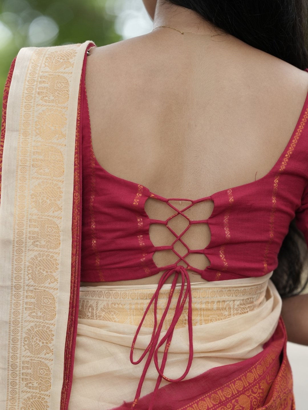 Madurai Sungudi Cotton Saree – Ivory & Red with Gold Zari Border -OV17