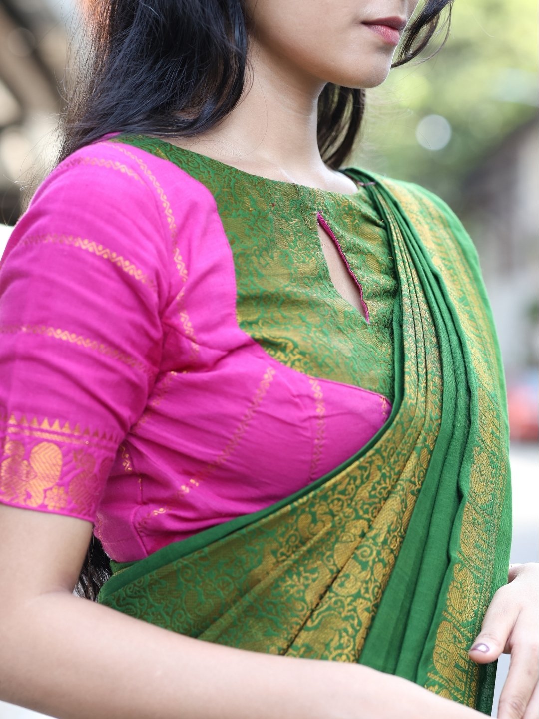 Leaf Green Madurai Sungudi Cotton Saree with Double Side Gold Zari Border & Rani Pink Blouse |OV24