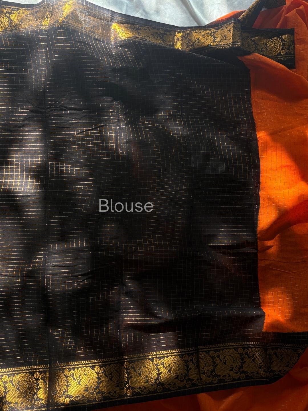 OV22 Madurai Sungudi Cotton Saree – Orange & Black Double Side Gold Zari Border